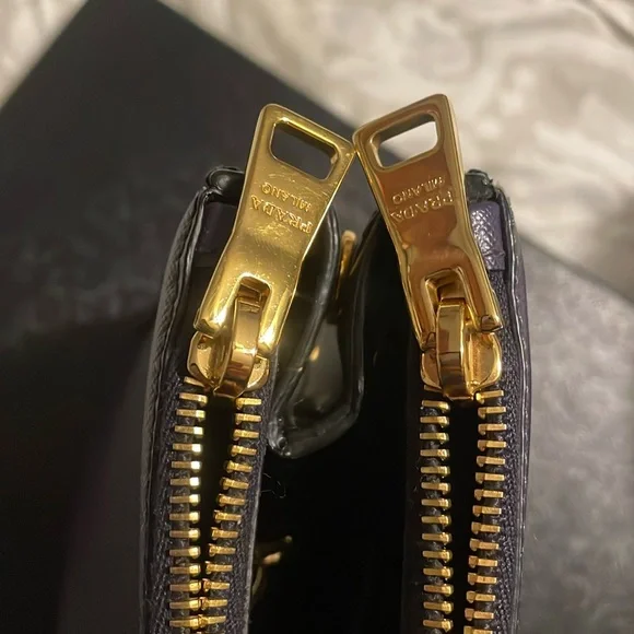 Large Prada Galleria Saffiano Leather Bag - Picture 6 of 15